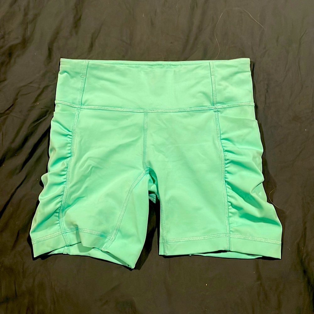 Lululemon Size 4 Mint Green Athletic Shorts